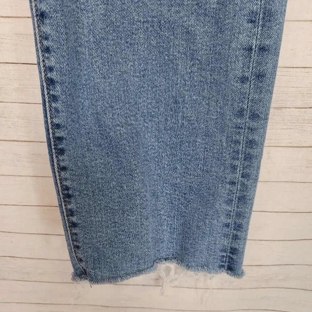LEVI'S WEDGIE STRAIGHT FRAYED HEM BUTTON FRONT JEANS, SZ 32